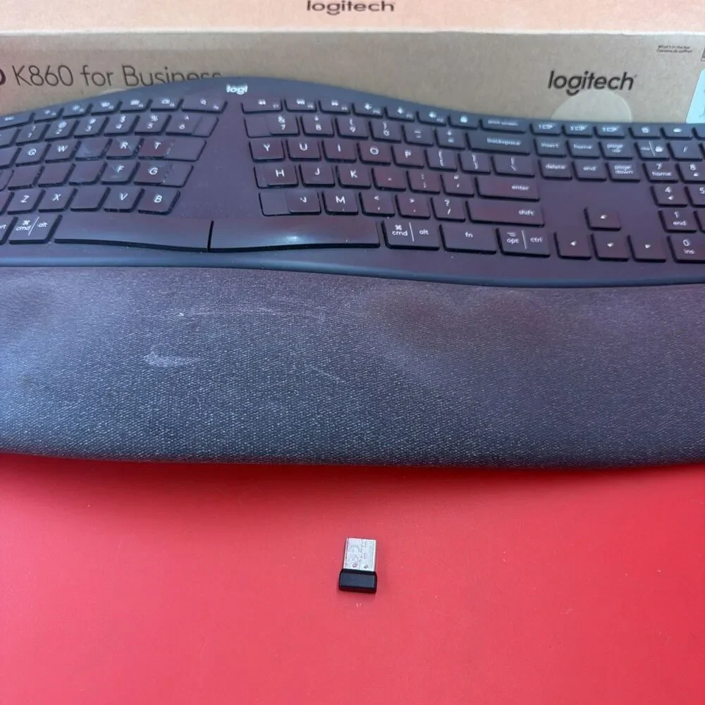 Logitech Ergo K860 Split Ergonomic Keyboard for business- With Dongle Graphite
